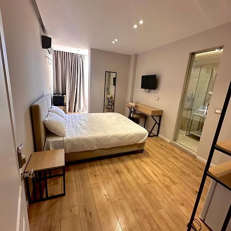 Amazon 8 Guesthouse Tirana Exteriér fotografie