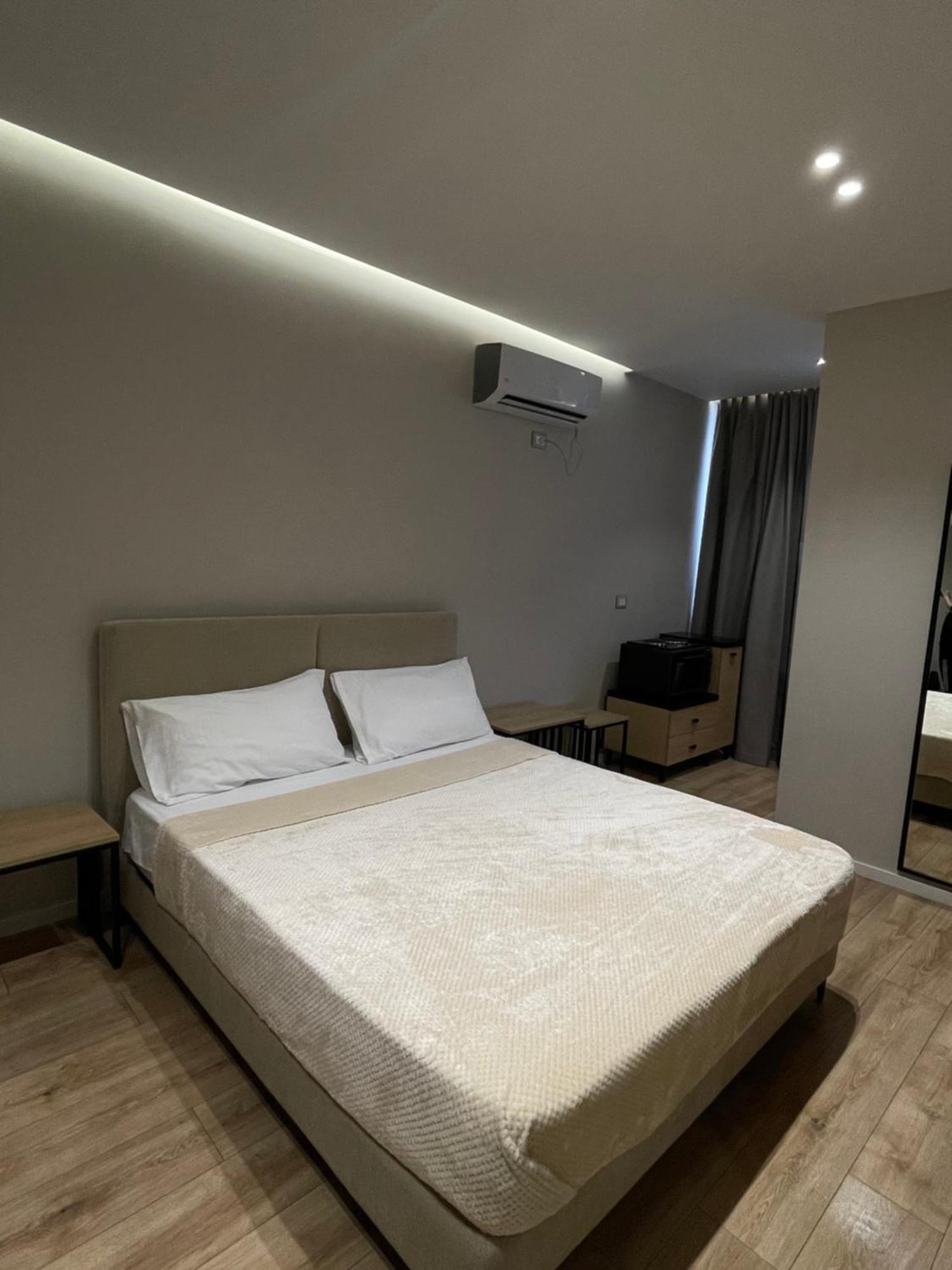 Amazon 8 Guesthouse Tirana Exteriér fotografie